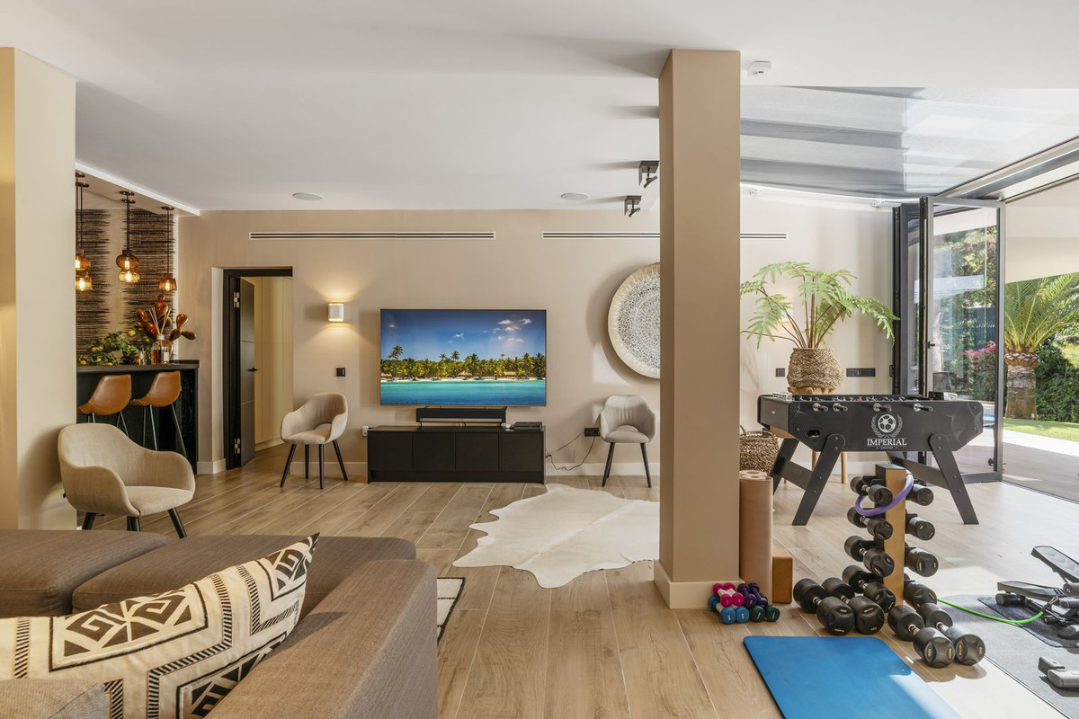 Villa for sale in Marbella