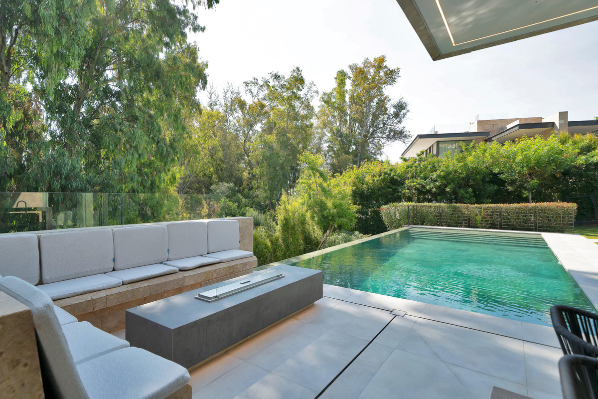 Villa for sale in Marbella