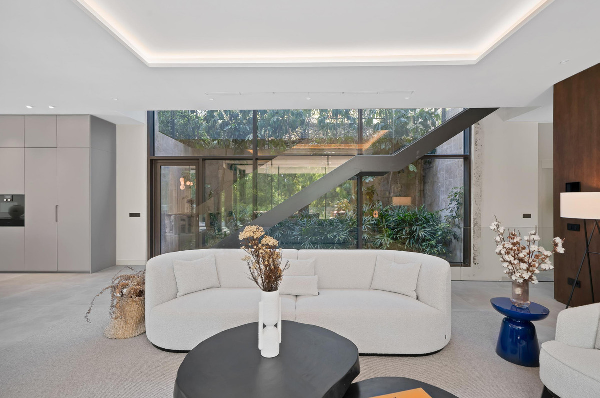 Villa for sale in Marbella