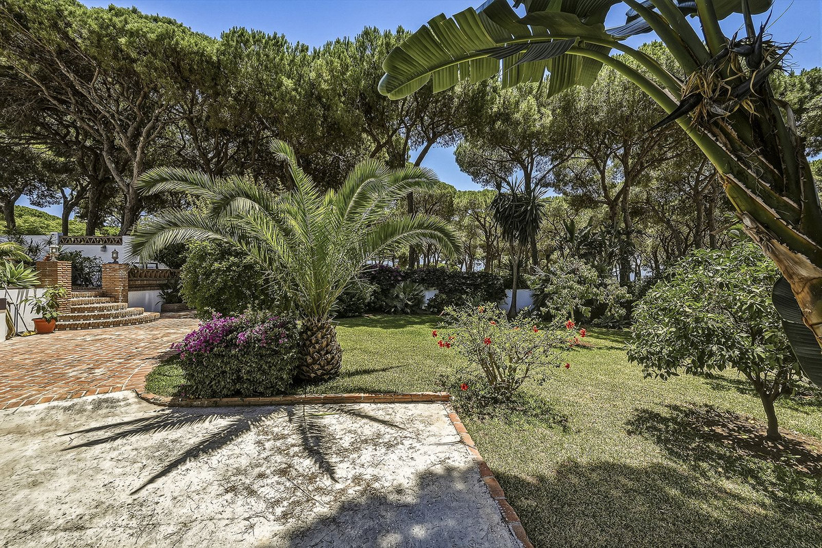 Villa for sale in Marbella