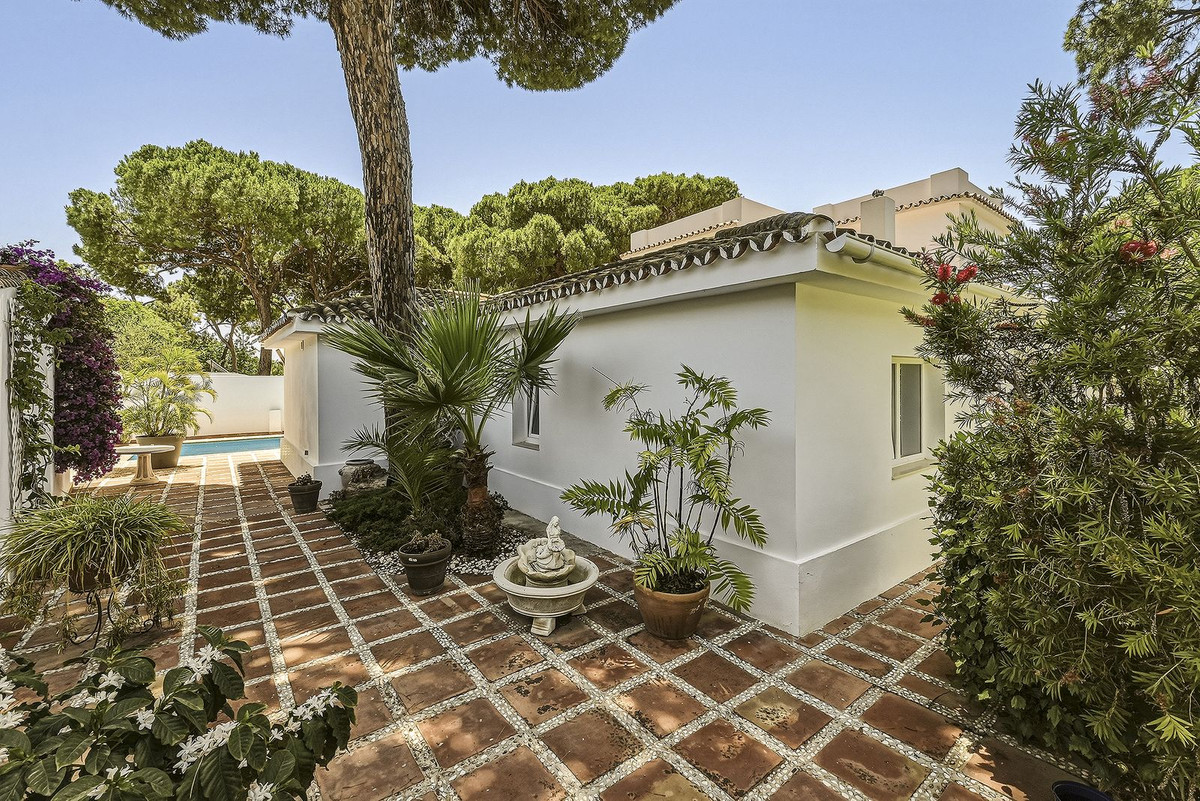 Villa for sale in Marbella