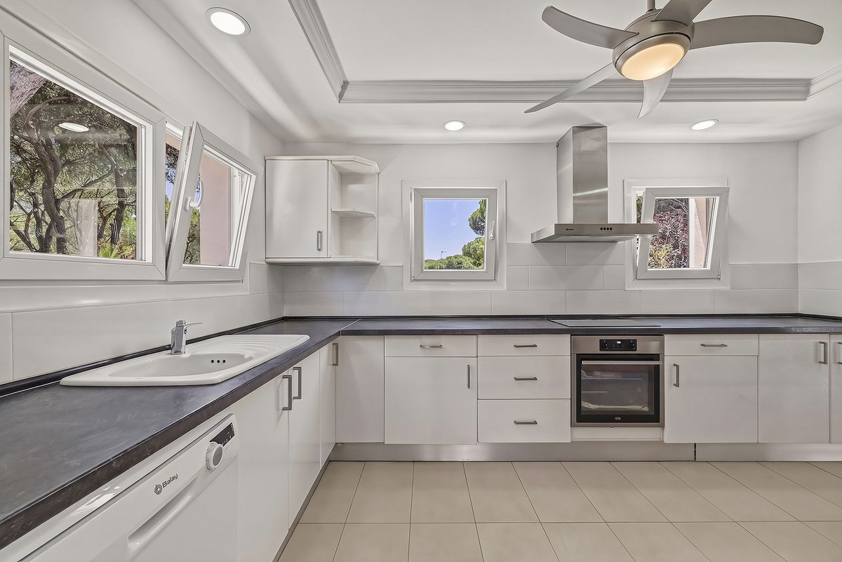 Villa for sale in Marbella