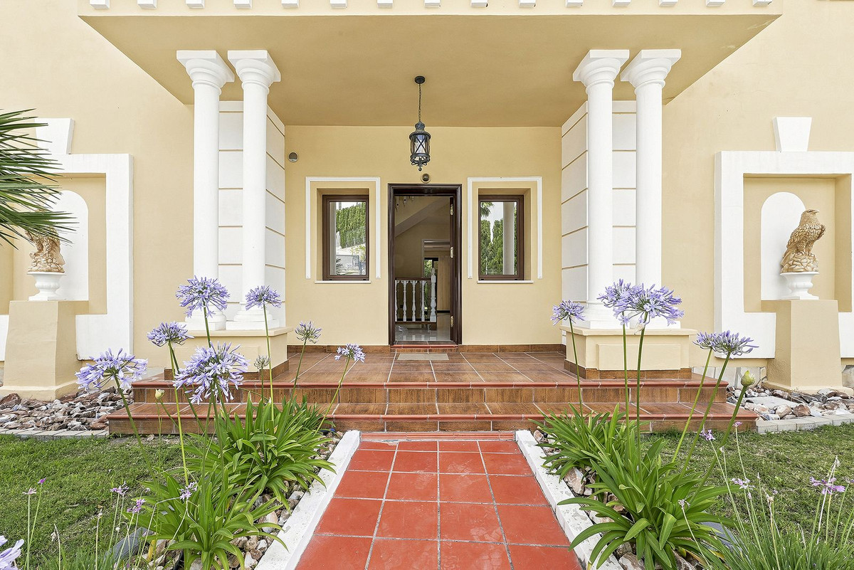 Villa for sale in Marbella