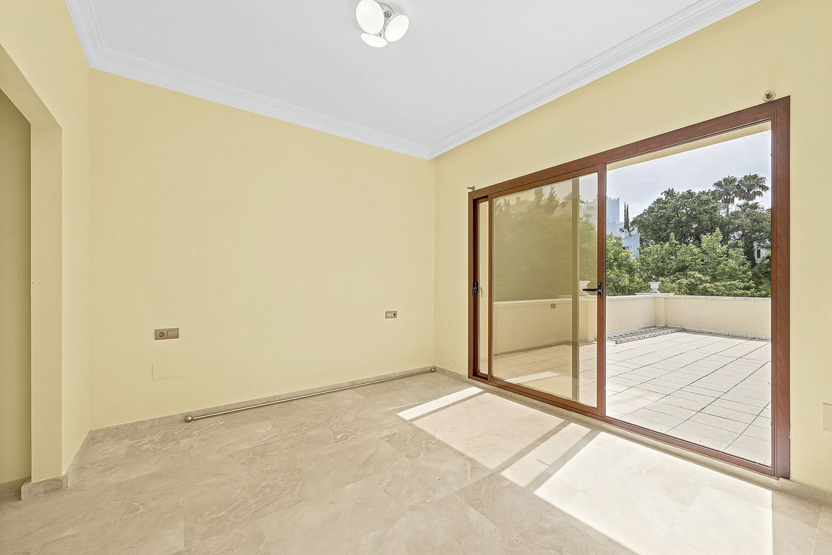 Villa for sale in Marbella