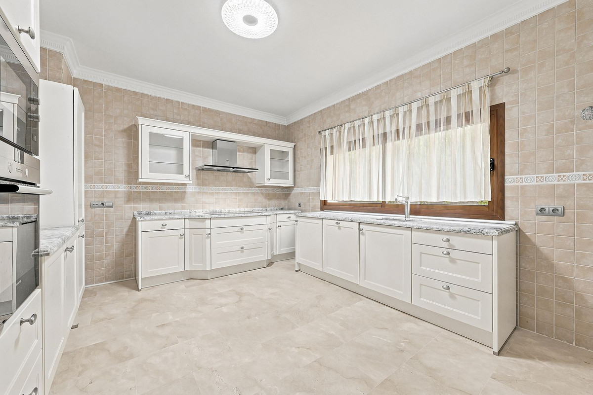 Villa for sale in Marbella