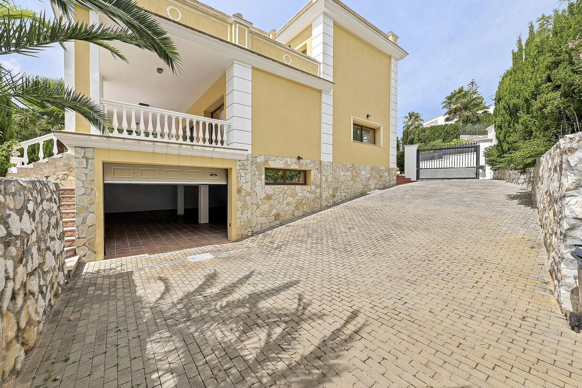 Villa for sale in Marbella