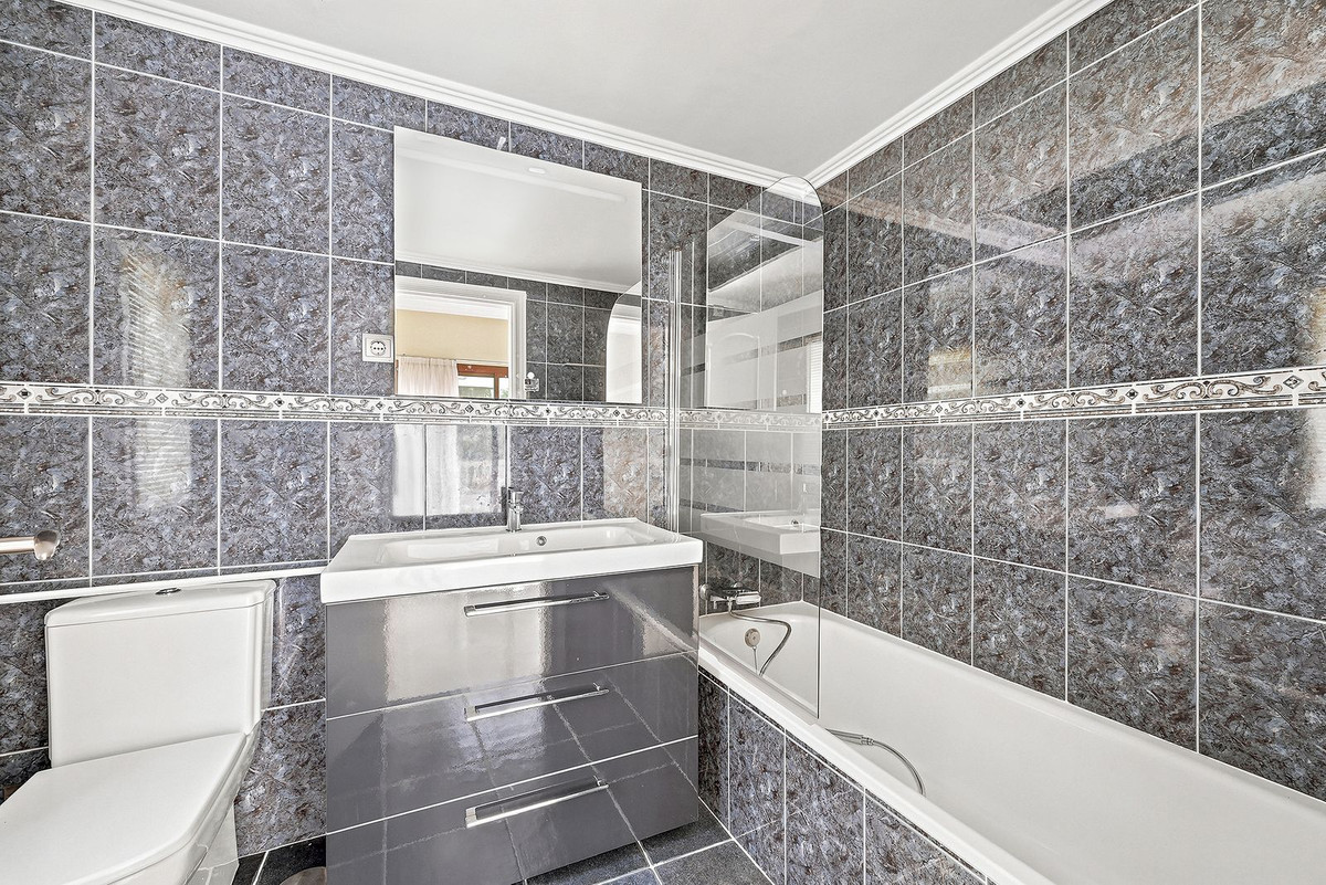 Villa for sale in Marbella