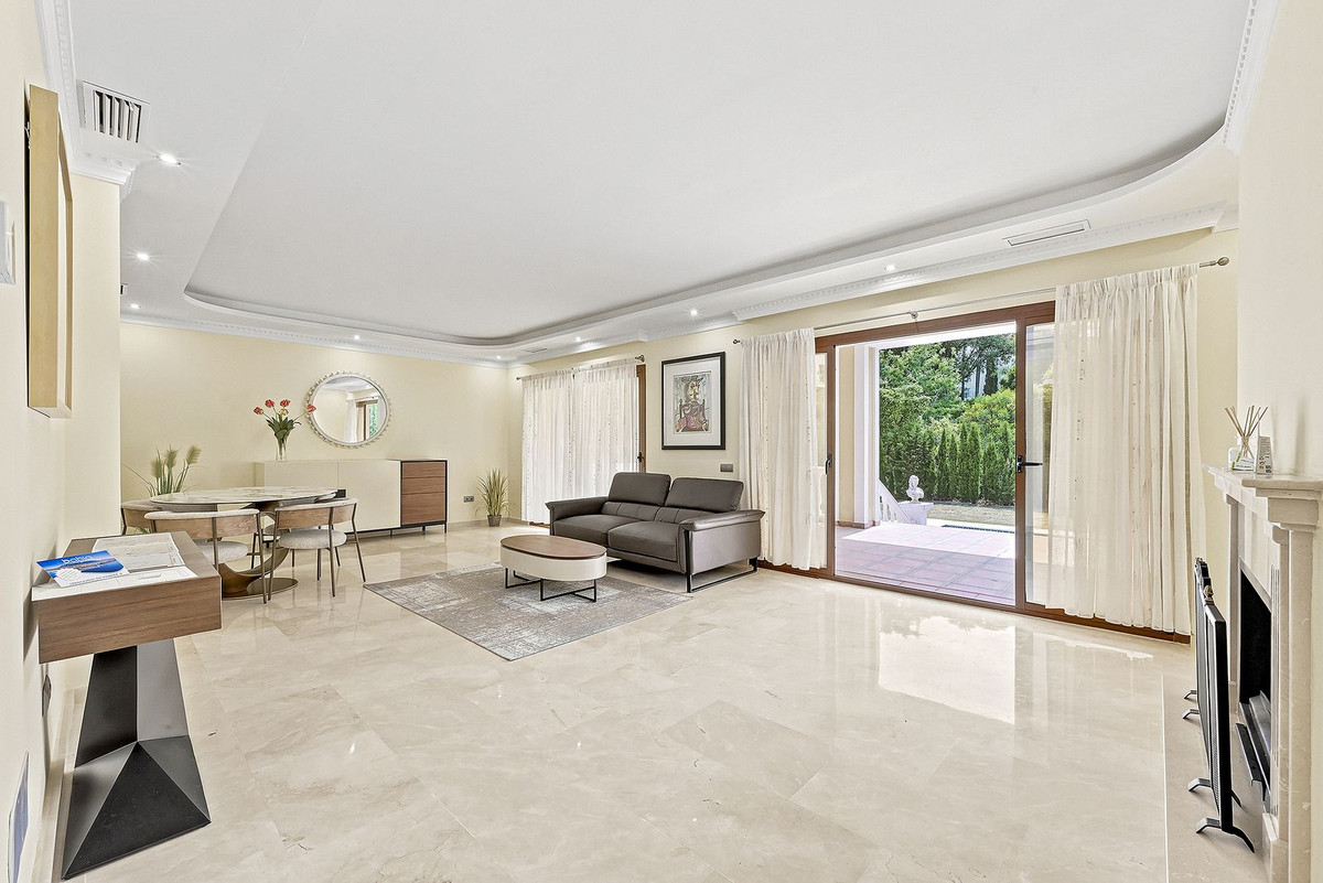 Villa for sale in Marbella