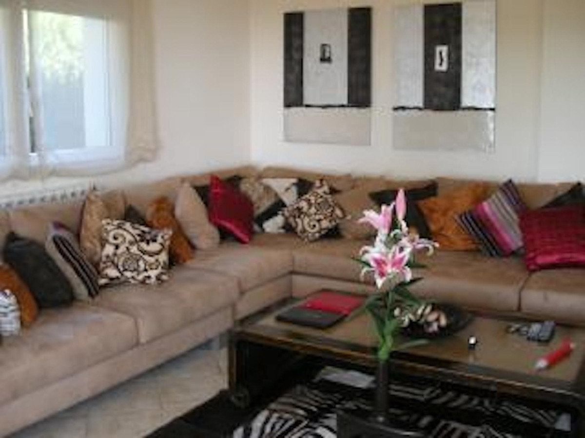 Villa for sale in Mijas