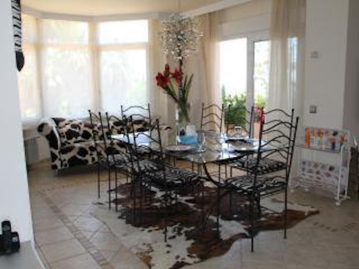 Villa for sale in Mijas