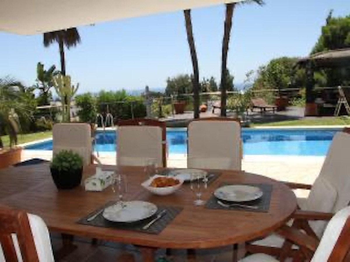 Villa for sale in Mijas