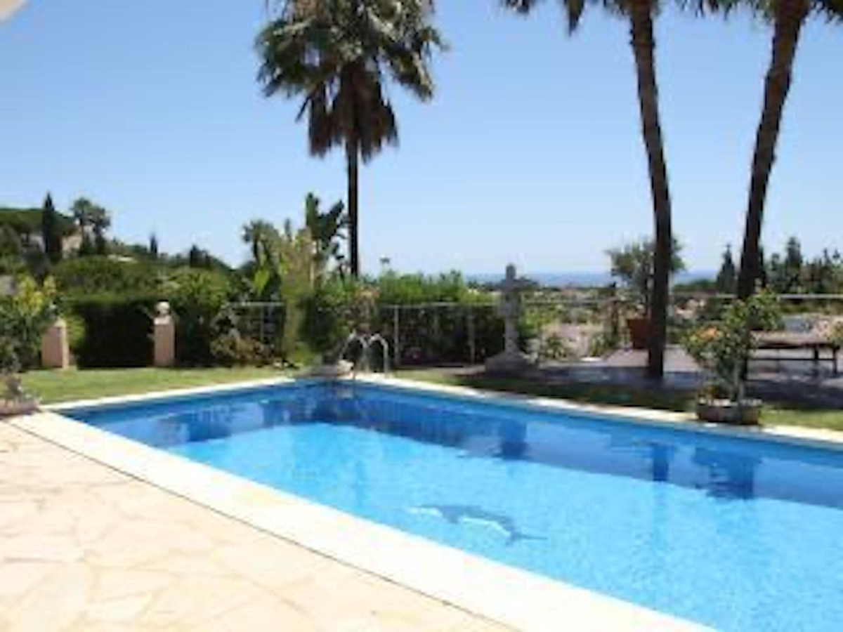 Villa for sale in Mijas