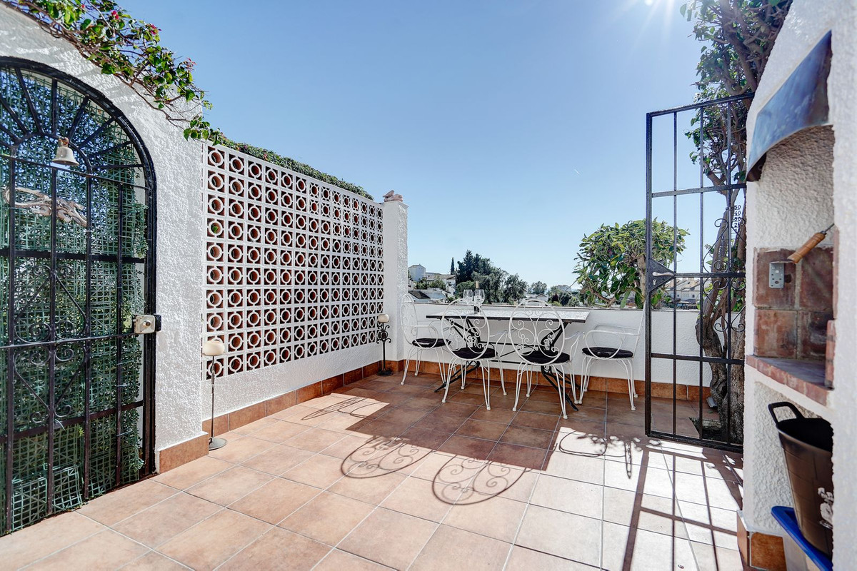 Villa for sale in Mijas