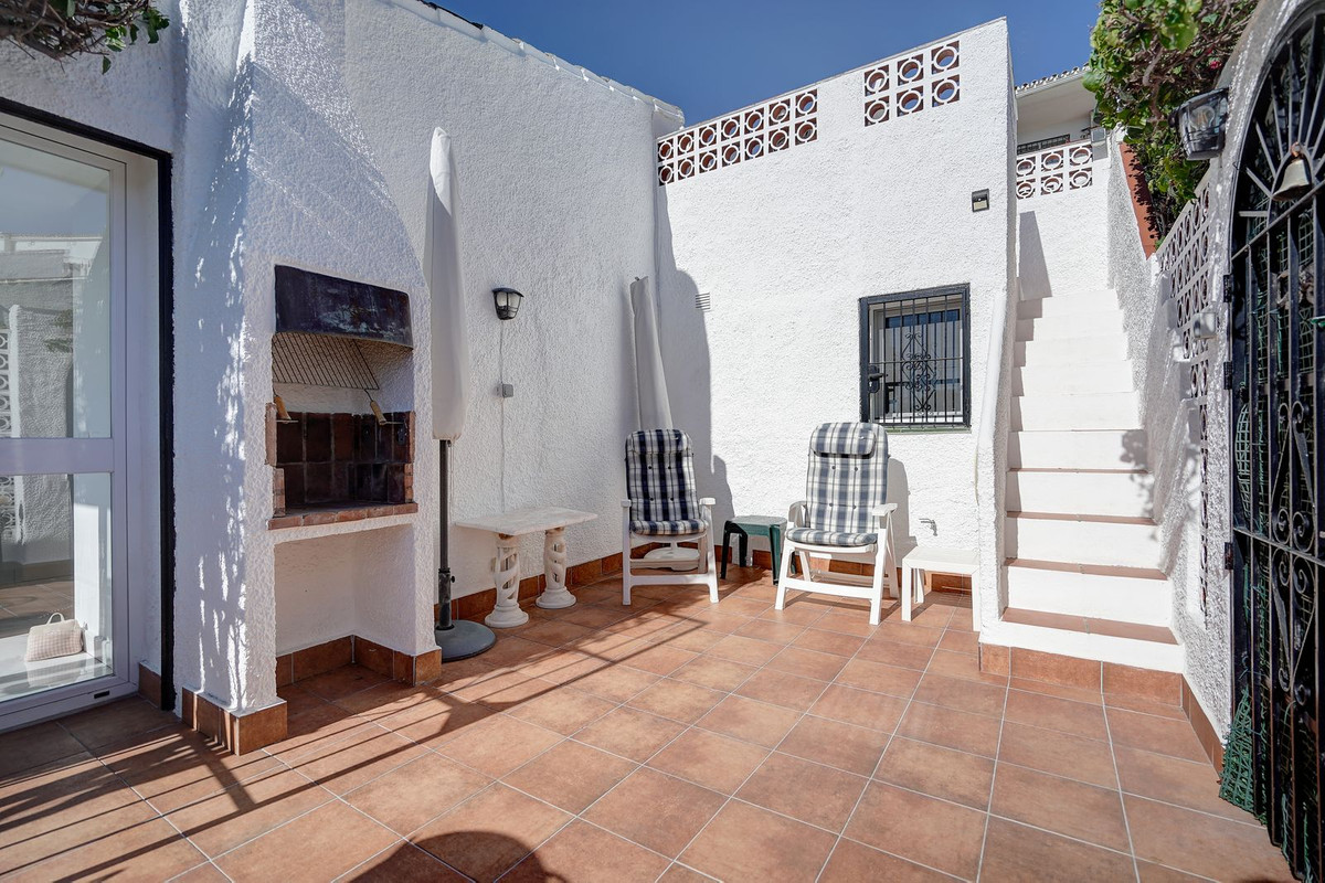 Villa for sale in Mijas