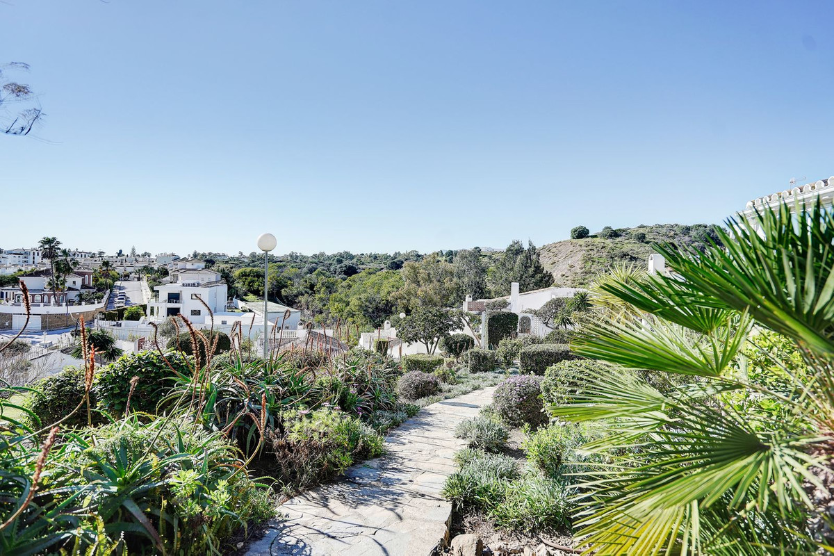 Villa for sale in Mijas