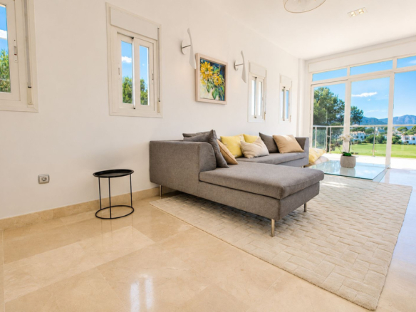 Villa for sale in Mijas