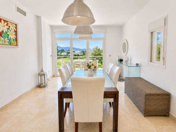 Villa for sale in Mijas