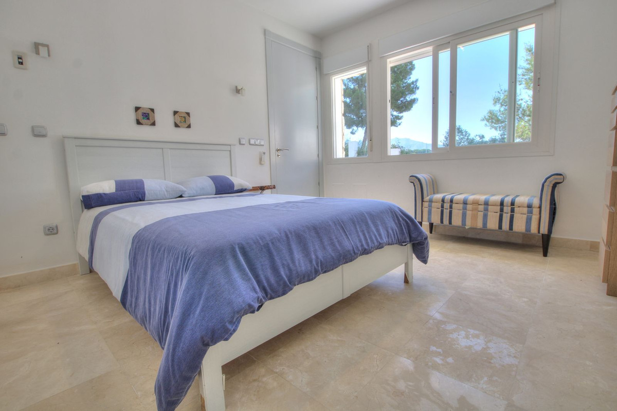 Villa for sale in Mijas