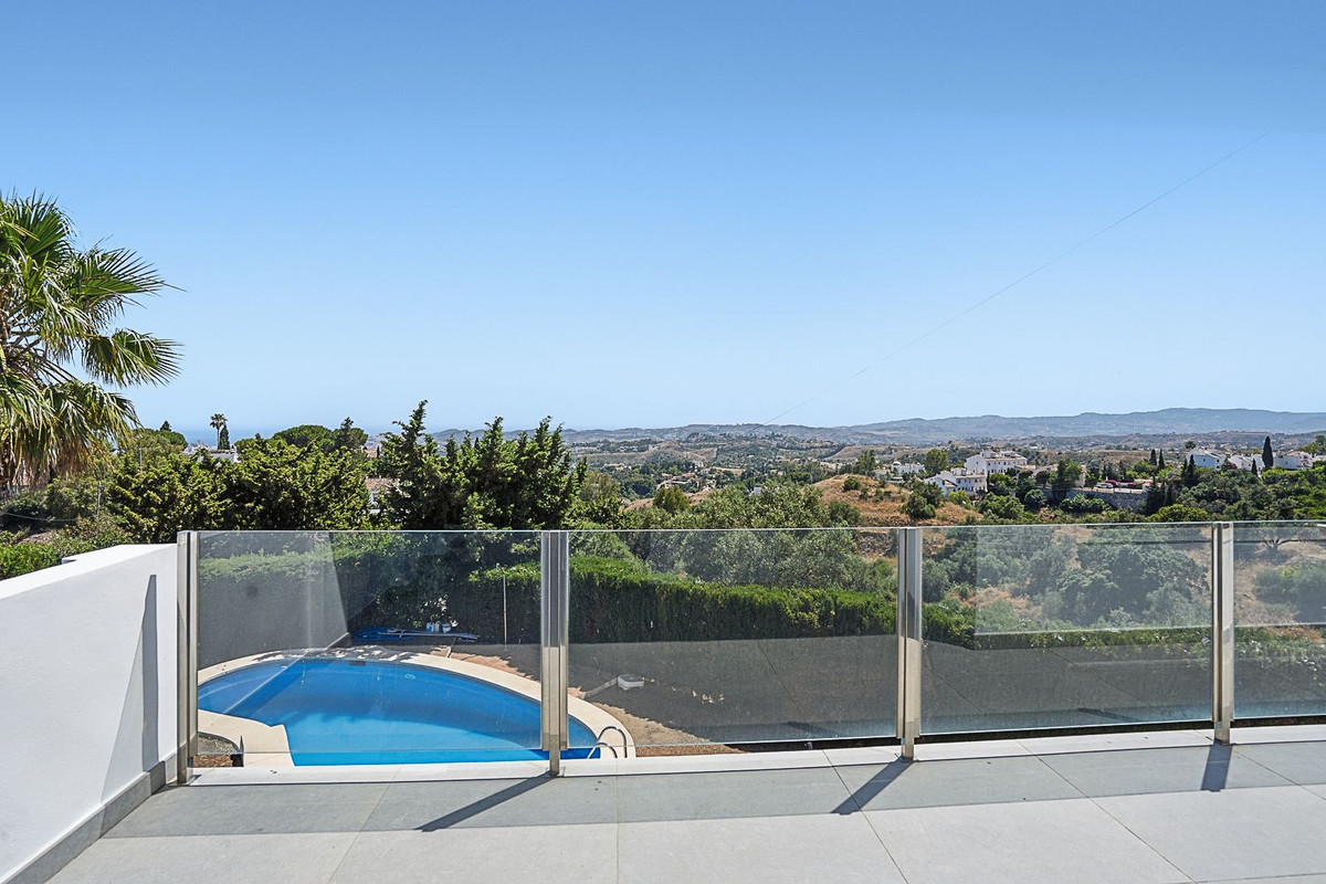 Villa for sale in Mijas