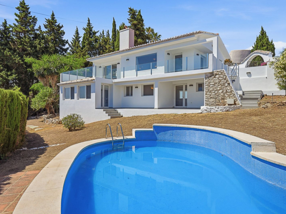 Villa for sale in Mijas