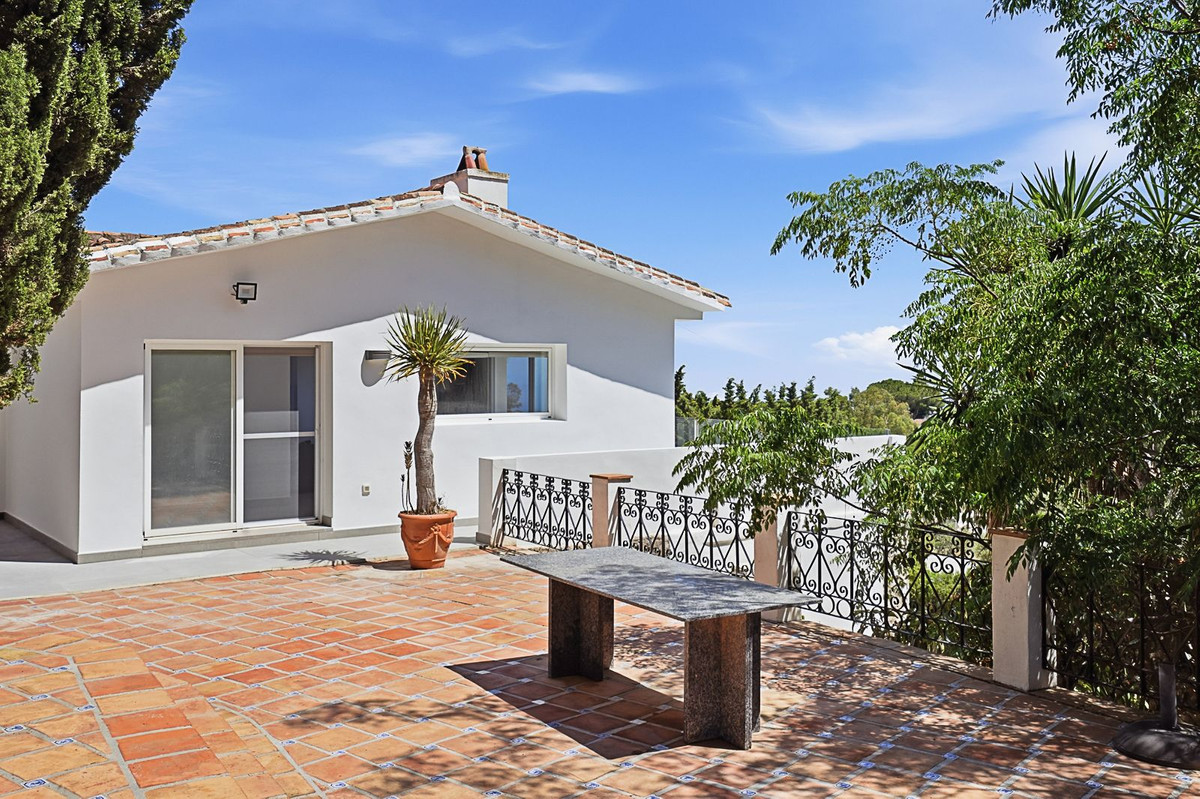 Villa for sale in Mijas