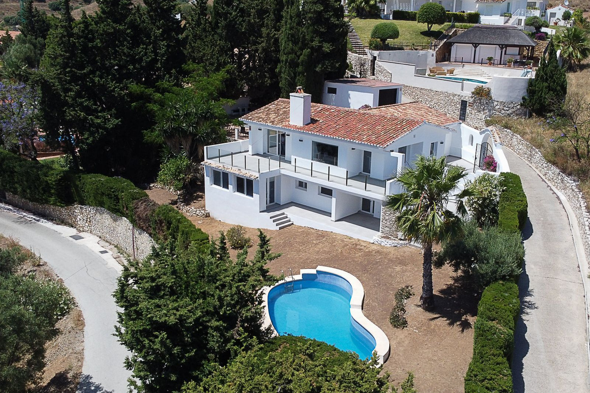Villa for sale in Mijas