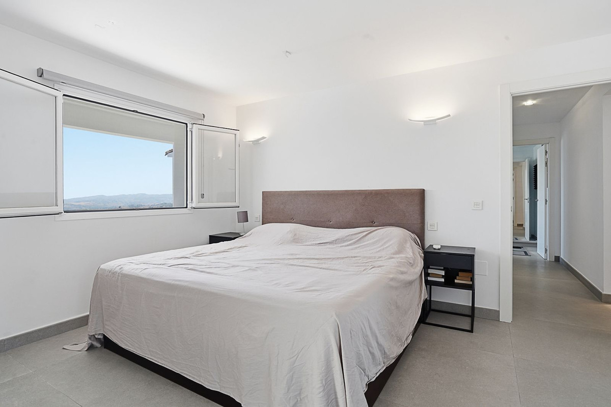 Villa for sale in Mijas