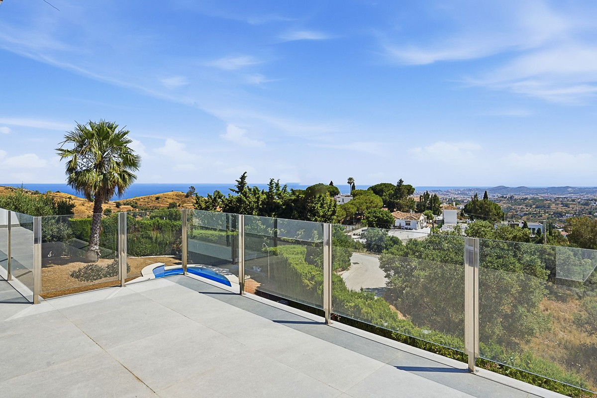 Villa-in-Mijas-Ref-R5401093 Villa for sale in Mijas