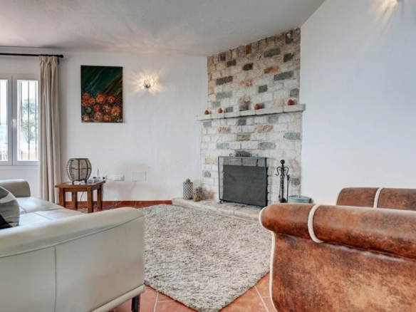 Villa for sale in Mijas