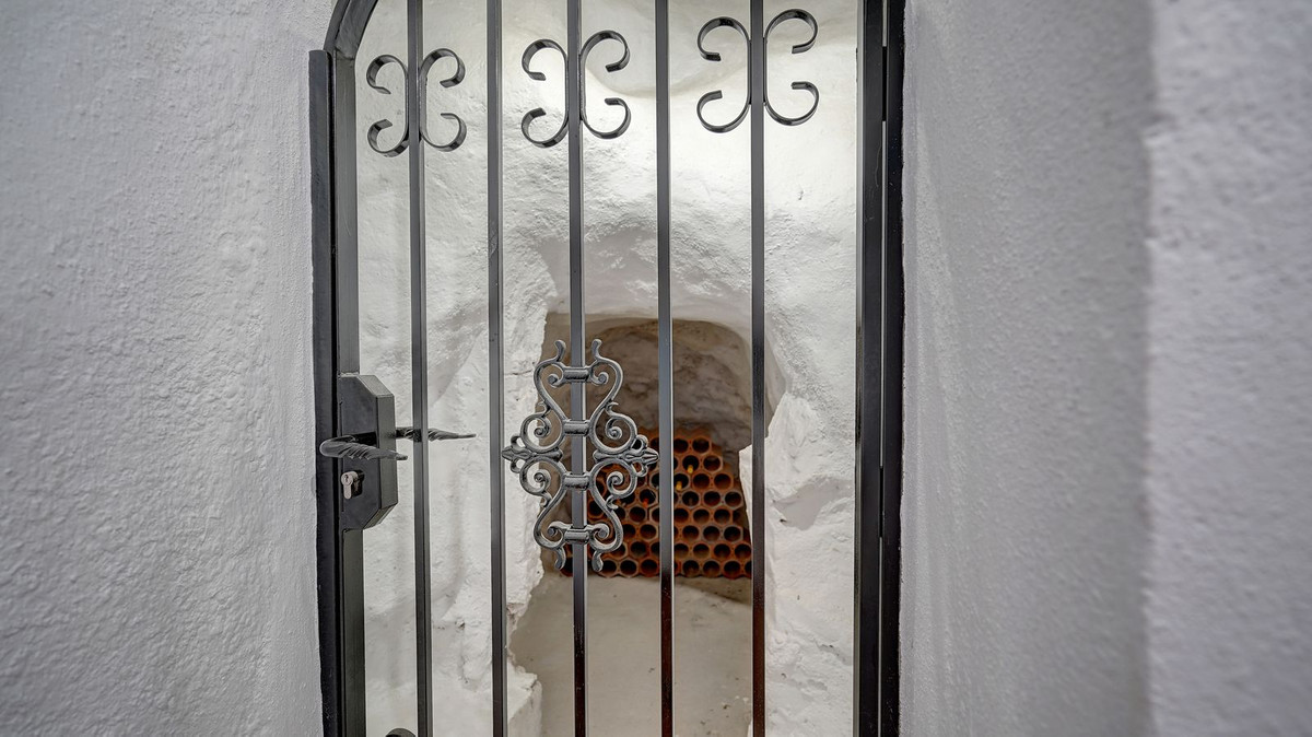 Villa for sale in Mijas