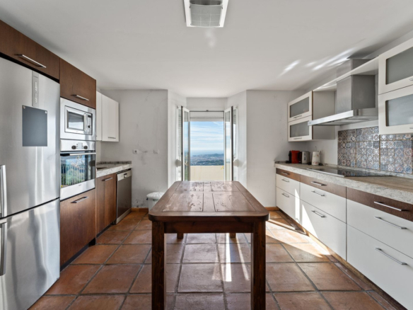 Villa for sale in Mijas