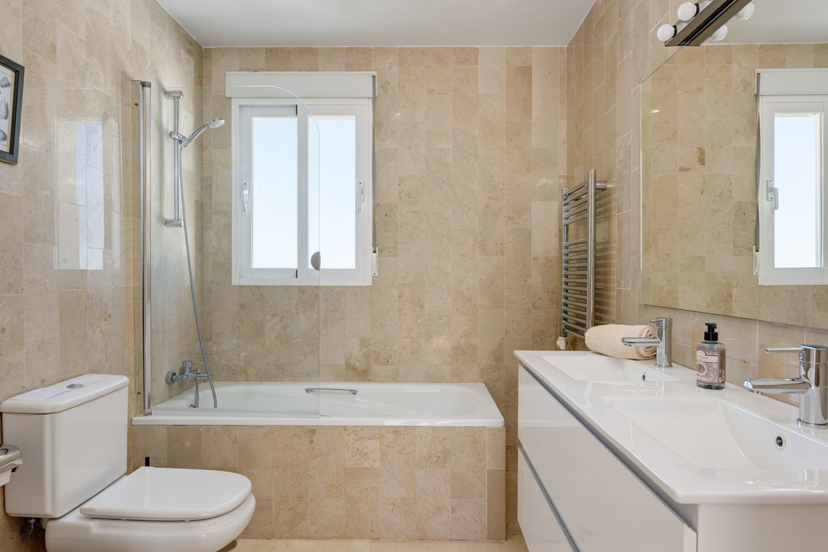 Villa for sale in Mijas