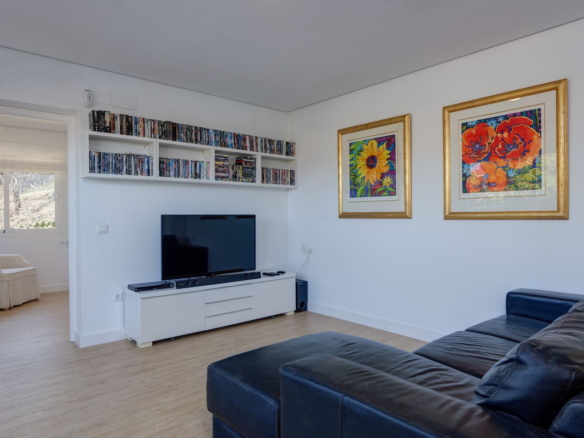 Villa for sale in Mijas