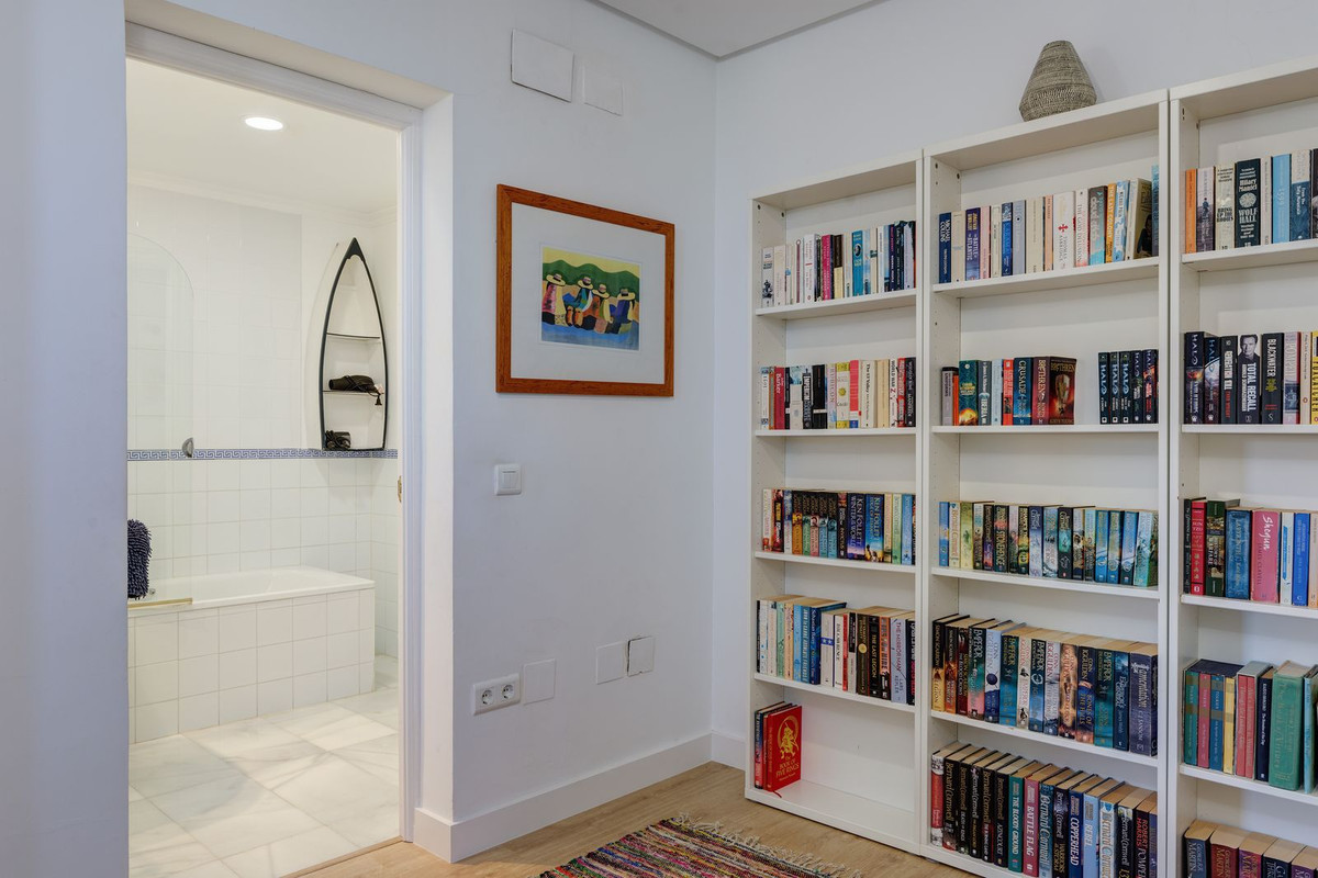 Villa for sale in Mijas