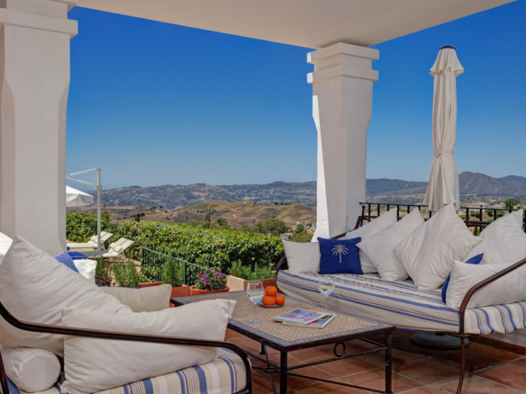 Villa for sale in Mijas
