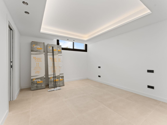 Villa for sale in Mijas