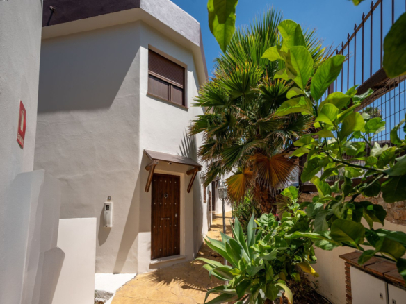 Villa for sale in Mijas