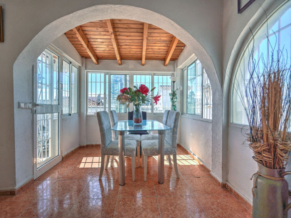 Villa for sale in Mijas