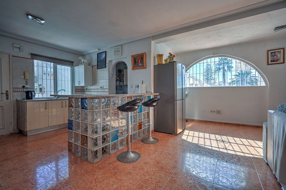 Villa for sale in Mijas