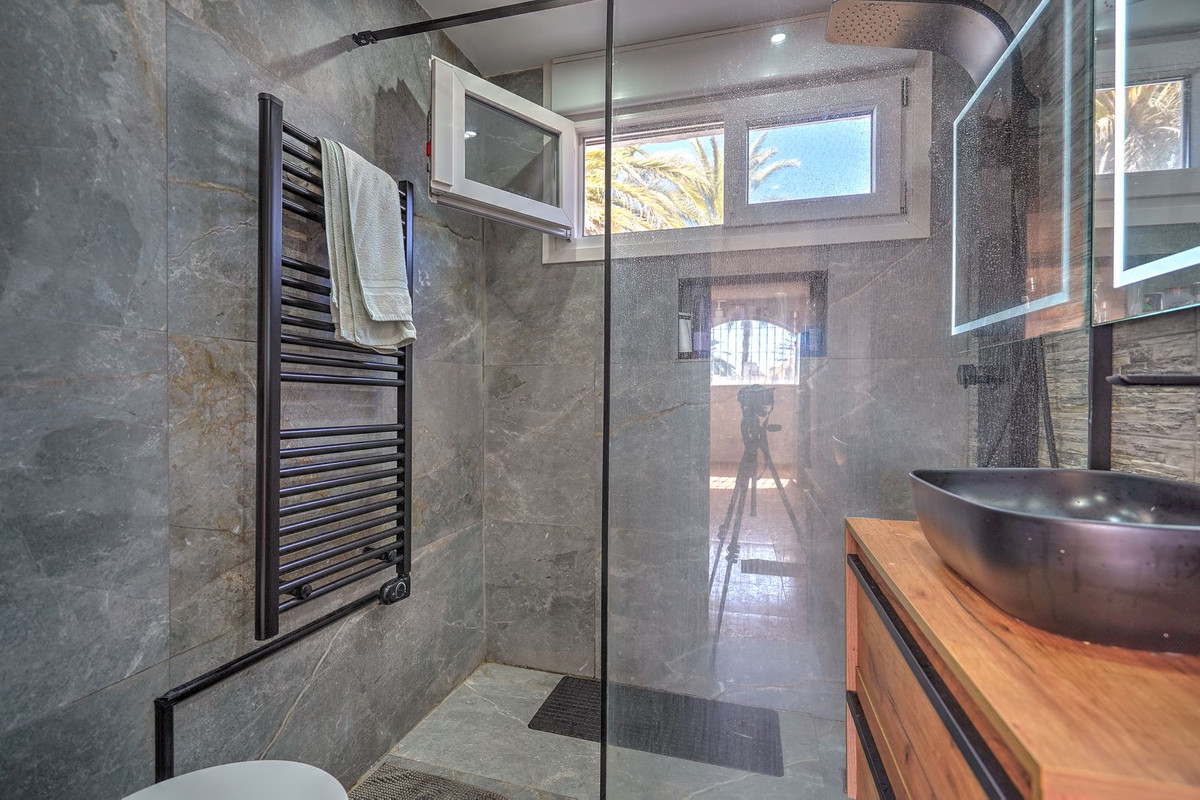 Villa for sale in Mijas