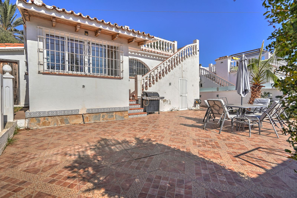 Villa for sale in Mijas