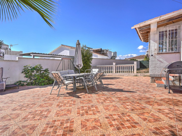 Villa for sale in Mijas