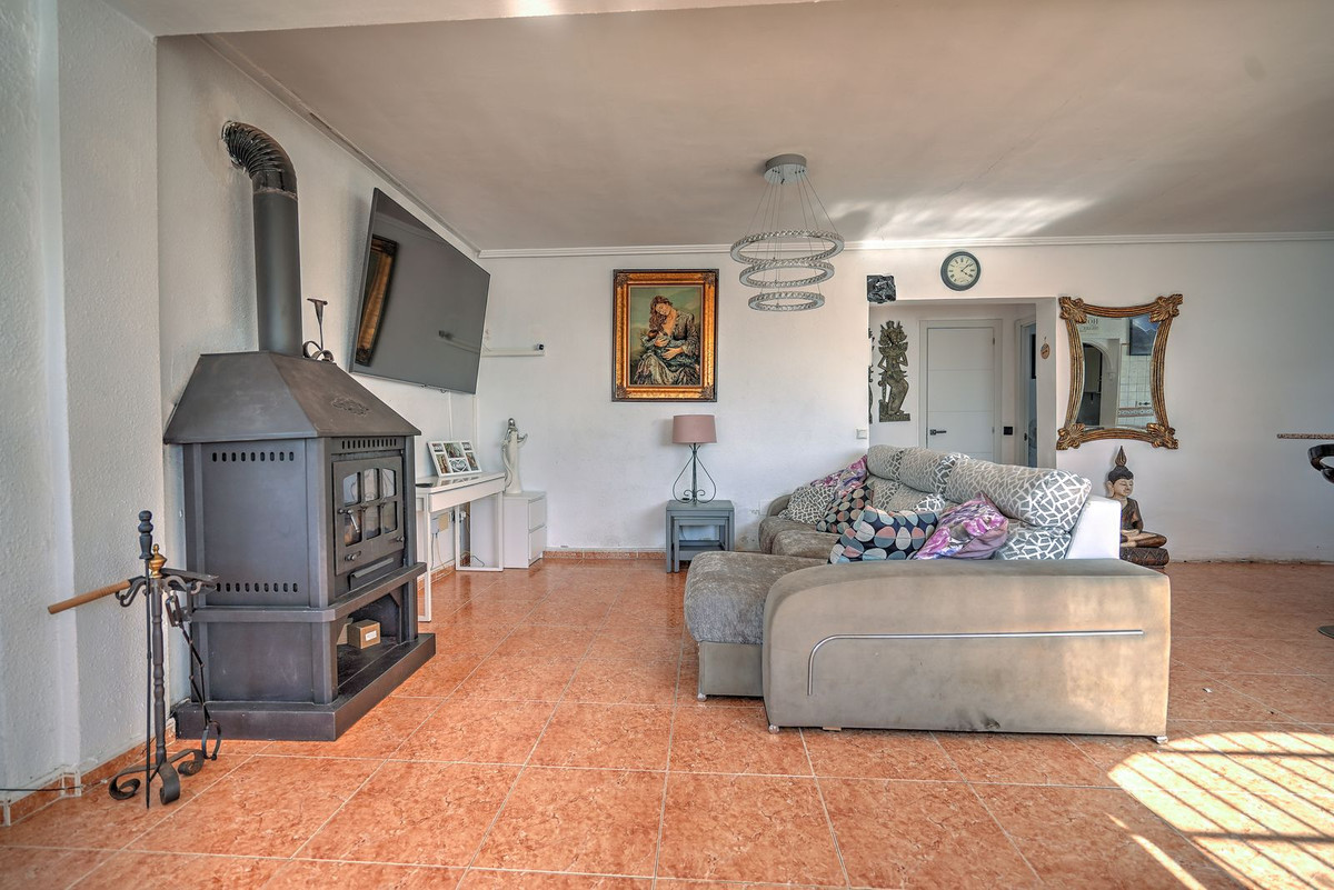 Villa for sale in Mijas
