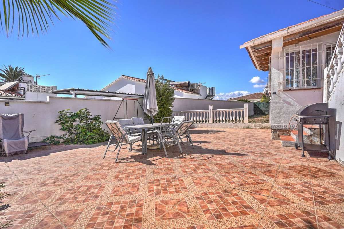 Villa-in-Mijas-Ref-R5420971 Villa for sale in Mijas