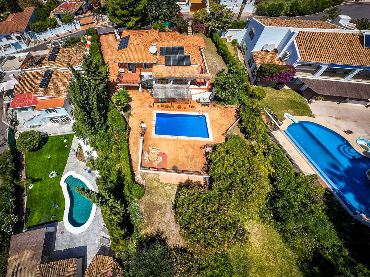 Villa for sale in Mijas