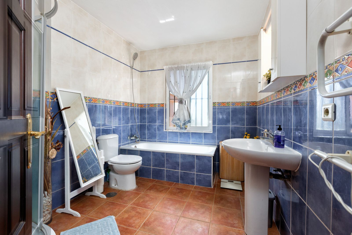 Villa for sale in Mijas