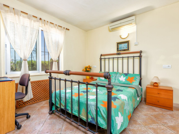 Villa for sale in Mijas