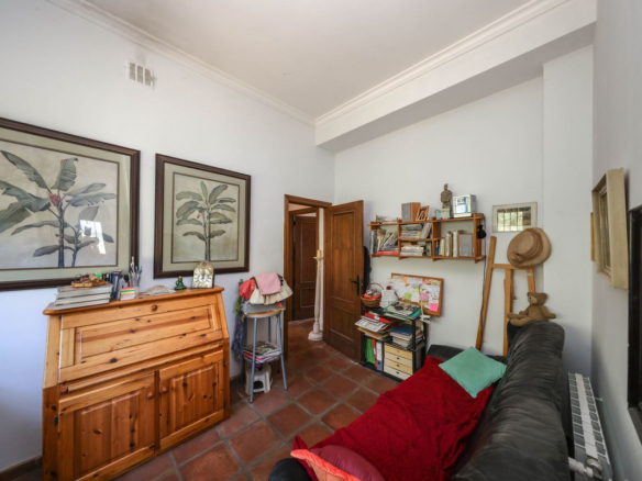 Villa for sale in Monda