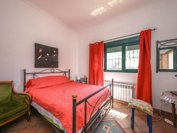 Villa for sale in Monda