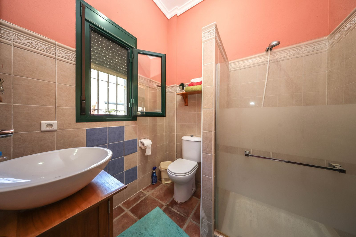 Villa for sale in Monda